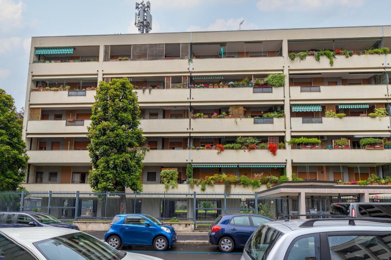 Niguarda-Zara Xxl Home,Two Balconies,Wifi,Family 米兰 外观 照片